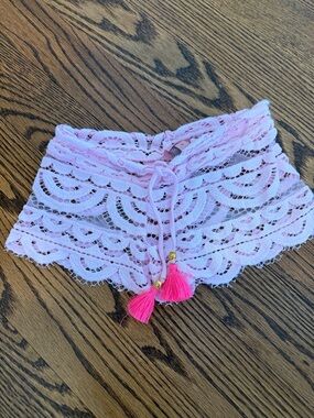Pilyq kids size small - Light Pink Lace shorts with Tassel Drawstring